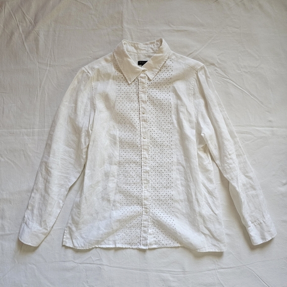 Talbots Tops - Talbots Petites linen boho eyelet long-sleeve button-down shirt Size M